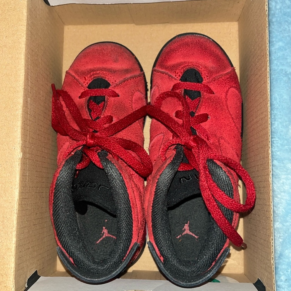 Toddler Jordan retro 6 (red)